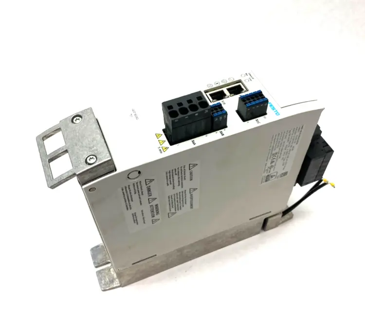 Used FESTO SERVO DRIVE, FREE CONVECT. VERTICAL MOUNT Servo Drives | Maverick Industrial Sales #1107814