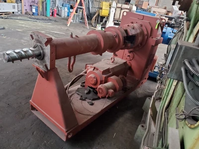 NRM 4.5" Rubber Extruder