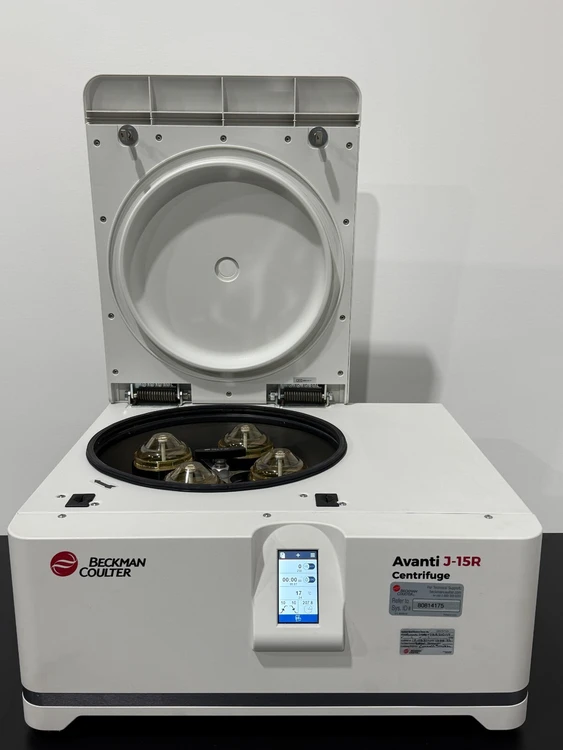 Used Beckman Coulter Avanti J-15R IVD Centrifuge - Floor Missouri US | BioLabTek #805408