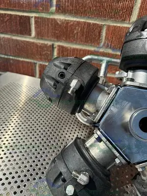 USED 5 ITT PURE FLO ADVANTAGE STAINLESS STEEL DIAPHRAGM VALVE W/ 1" SANITARY FITTING