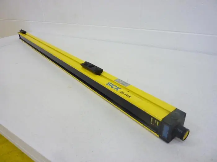 Used SICK OPTIC ELECTRONIC FGSE 1200-22 Light Curtains & Grids Michigan US | Ideal Machinery #571690