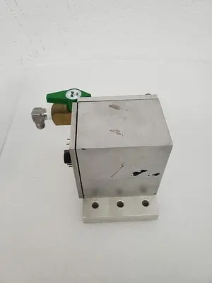 NUPRO COMPANY GAS DEVERTER BOX