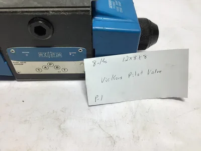 Vickers F3DG4S4016CB60 Pilot Valve Model F3-DG4S4WT-016C-B-60 PN: 868982