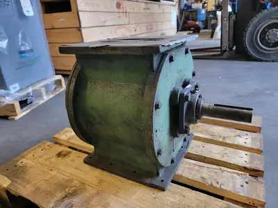 8" x 8" Rotary Airlock Valve