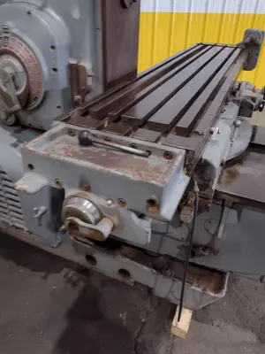 #4 K&T MILWAUKEE MODEL # 420 TF-17 HORIZONTAL MILL: STOCK #18926