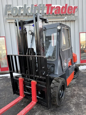 USED 1998 TOYOTA 52-6FGU35