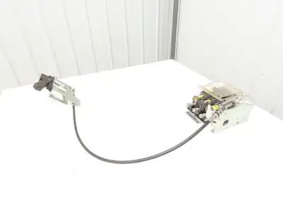 Allen Bradley 1494F-D60 Electrical 60A Disconnect Handle Mechanism 52" Cable