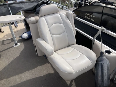Used 2012 SYLVAN MIRAGE 8522 Boats (Misc) Michigan US | Miedema Asset Management Group #1406903