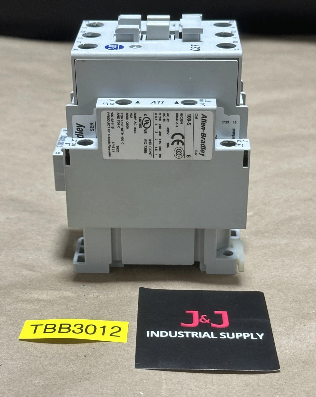 NEW Allen-Bradley 100C3700