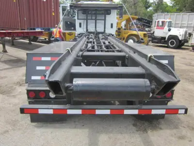 Used INTERNATIONAL PROSTAR PREMIUM ROLL-OFF TRUCK Rolloff Trucks Florida US | USA Transequipment #1542555