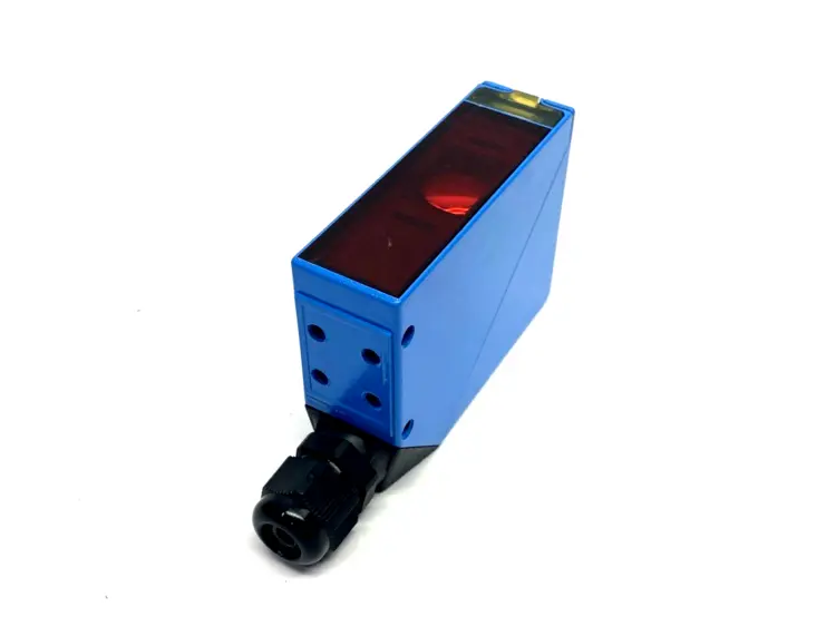 Used SICK 2021156 Photoelectric Sensors | Maverick Industrial Sales #1105054