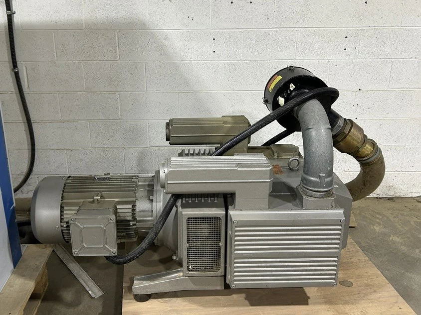 Used 2005 BECKER VTLF 500 Vacuum Pumps Ontario CA | MachineryMax #1403178
