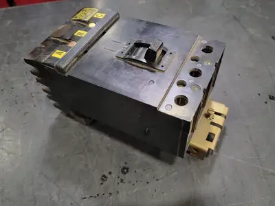 USED SQUARE D Q232150