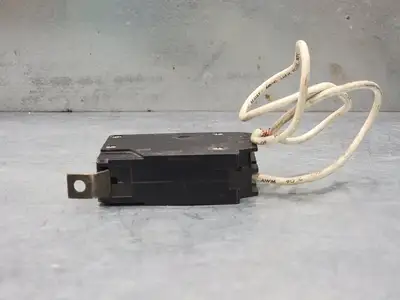 30 Amp 1 Pole Circuit Breaker