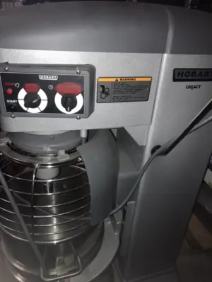 191-0014 New Hobart Legacy HL400 40 Quart Mixer