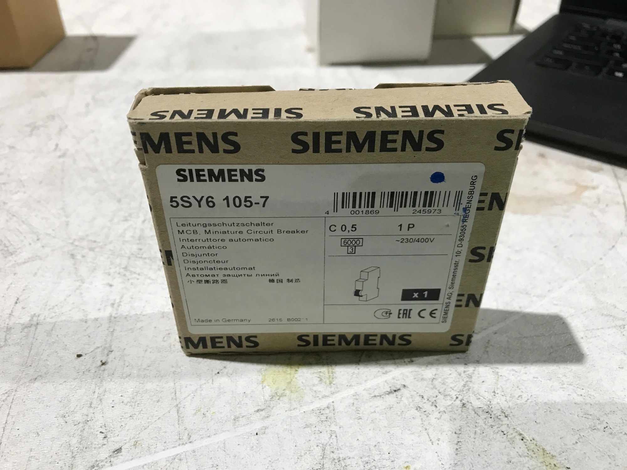 NEW SIEMENS 5SY6 105-7