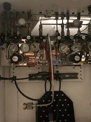 PRAXAIR AMMONIA & SILANE MONITORS FOR GAS CABINET