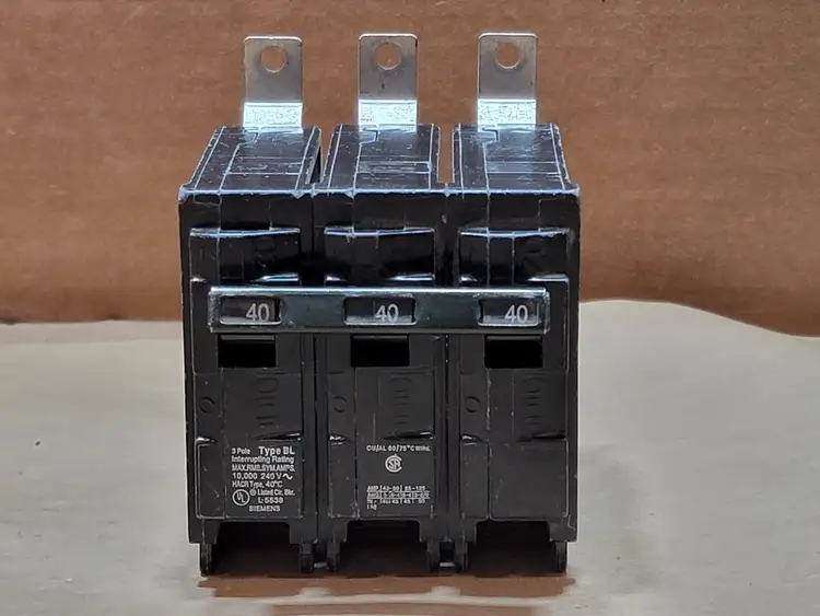 Used SIEMENS B340 Switchgears British Columbia CA | Lenmark #835677
