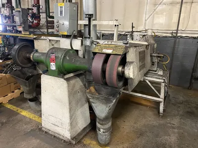 USED Setco SPL, CAN BE USED WITH (2) GRINDING BELTS PER SIDE