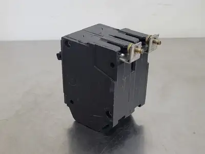 Used GENERAL ELECTRIC THQB215 Switchgears British Columbia CA | Lenmark #241599