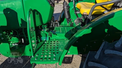 NEW 2021 JOHN DEERE 5045E