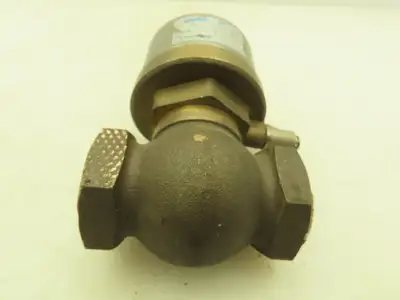 Valvaut Effepi Z200306E Pneumatic Air Controlled Globe Valve 1" NPT DE Bronze