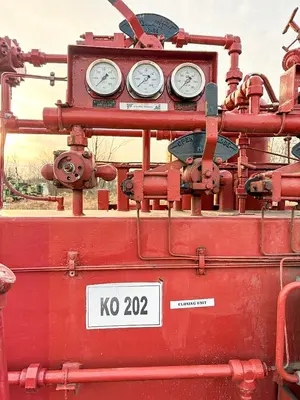 Used COMMANDER SPEEDFLO ACCUMULATOR UNIT Hydraulic Power Units Pennsylvania US | East West Machinery & Drilling #1417853