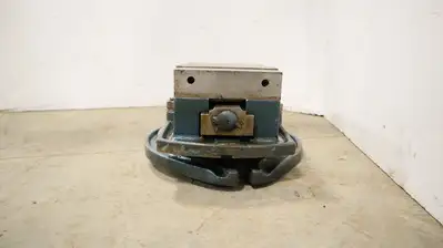 6.5" Milling Vise (Used) - 3