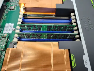 USED CISCO UCS C220 M3