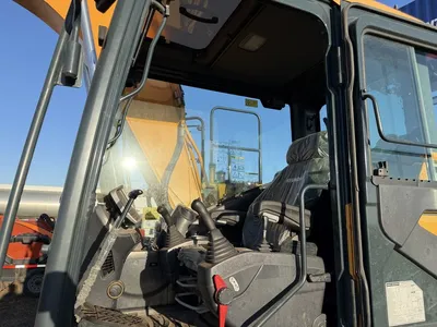 Used 2023 HYUNDAI HX140LC Crawler Excavators Minnesota US | Carco Truck & Equipment #1514265