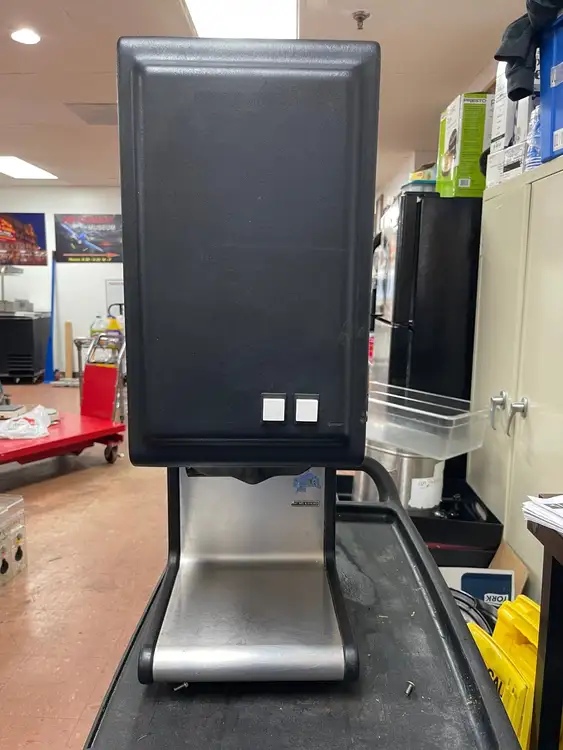 Used JS Used Star Commercial Heated Single Condiment Dispenser Cheese Chili Concessions 120V - JS Beverage Dispensers Illinois US | Falcon Restaurant Supply #1376436