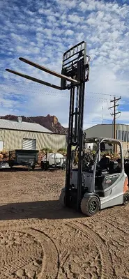Used LINDE RX60-30 4-Wheel Sit down Electric Counterbalance Forklifts Utah US | CSS Equipment Sales #1347333
