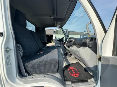 2020 HINO 195 Box Truck | Platinum Group (31)