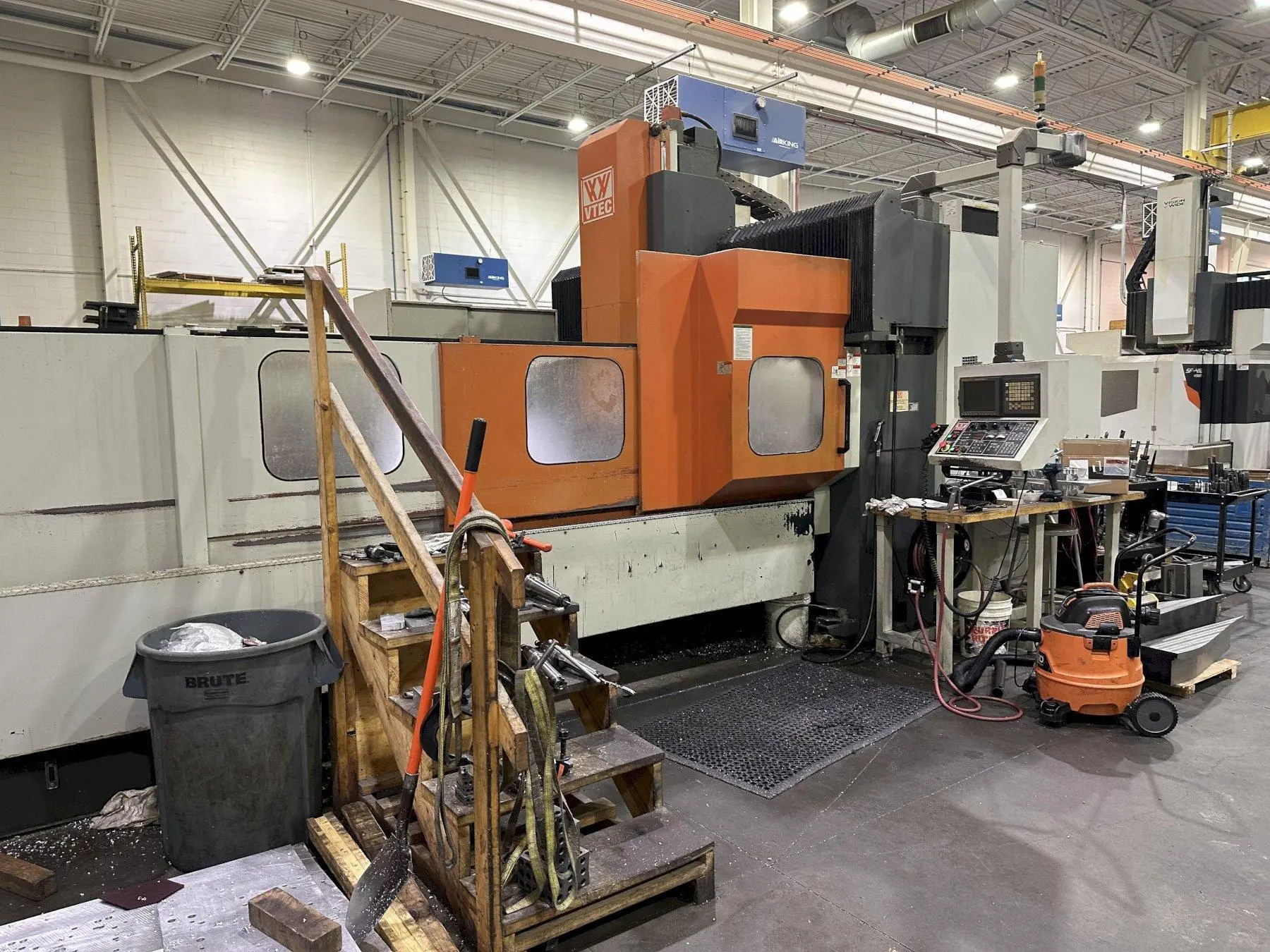 USED 2009 VISION WIDE VB 3020