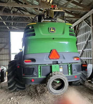 JOHN DEERE 8800 chopper | Iron Listing (5)