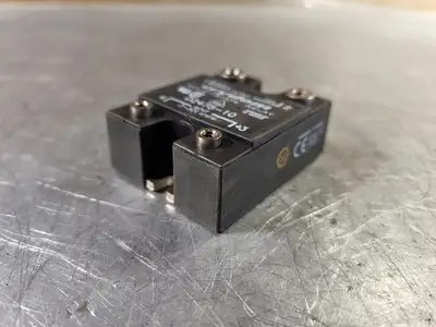 NEW CRYDOM D2475-10
