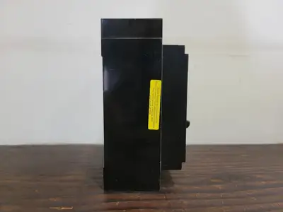 USED SQUARE D QDF32225TS