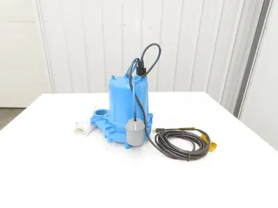 Monarch WS 30A Cast Iron Submersible Sewage Sump Pump with Float 2"NPT 115V