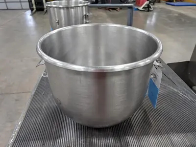 Hobart Style SS 20 Qt. Mixer Bowl