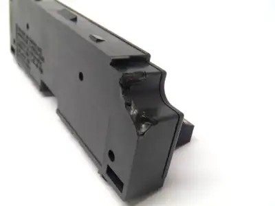 USED GE FANUC 18 POINT I/O CARRIER AUXILLIARY BOX