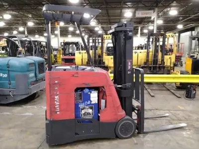 USED 2018 RAYMOND 425-C30TT