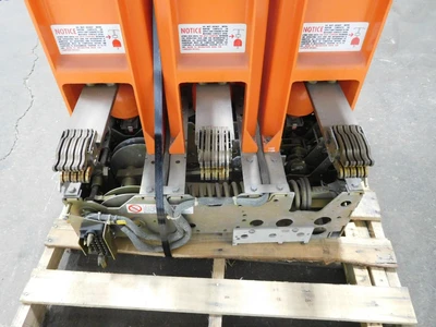Used GE VB 7.2-500-3 Circuit Breakers Ohio US | Equipment Recovery Corp. #1331719