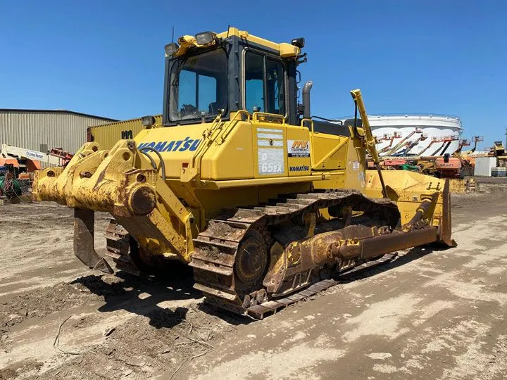 2013 Komatsu D65EX-17
