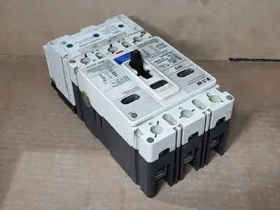 Used EATON HFD3040S Switchgears British Columbia CA | Lenmark #1430289