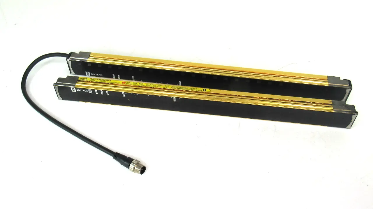 USED OMRON F3SJ-A0395P20-L