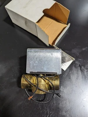 Johnson Controls JT2427H13A020 Actuated Valve Assembly JT2427