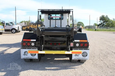 New | in-Stock 2025 MACK GRANITE 64BR Rolloff Trucks Texas US | Roll Off Truck World #1491919