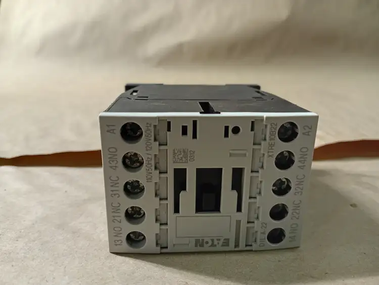 New | in-Stock EATON XTRE10B22A Misc Electrical & Power Parts British Columbia CA | Lenmark #247475