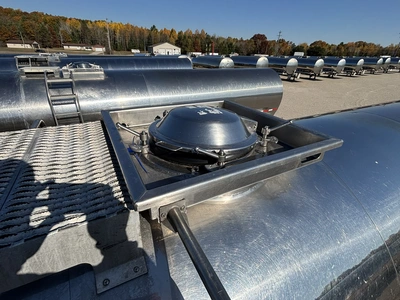 Used 2009 WALKER MILK TANKER TRAILER Liquid Supply Trailers Michigan US | Miedema Asset Management Group #1709522