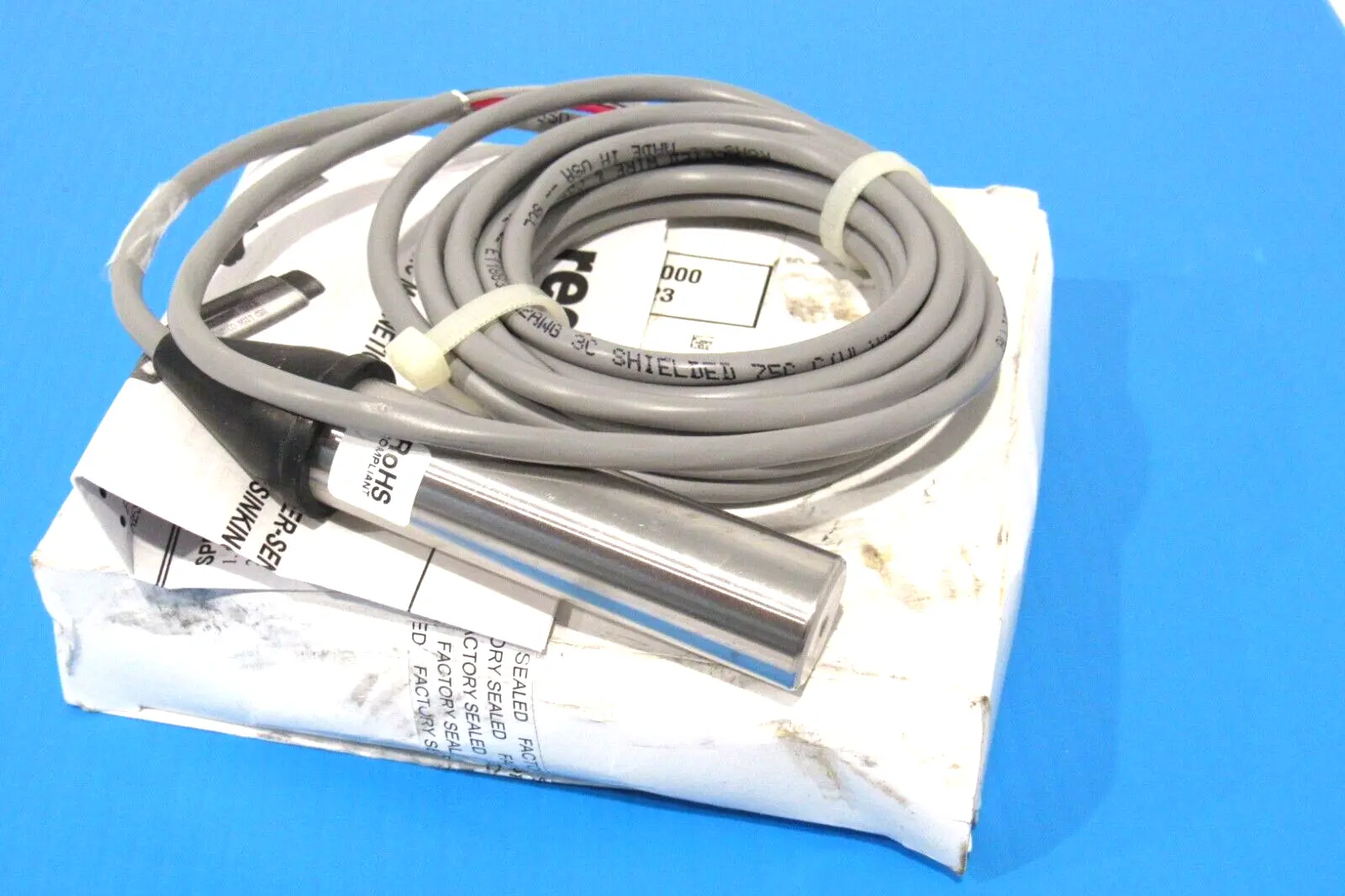 NEW RED LION LMPC0000 MAGNETIC PICKUP